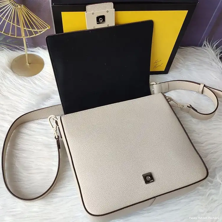 Affordable HOT Fendi Medium Baguette Leather Beige In Cuoio Messenger Romano 0616